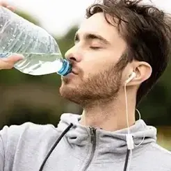عابرآب یا آب بطری؟ کدام گزینه اقتصادی‌تر و بهداشتی‌تر است؟